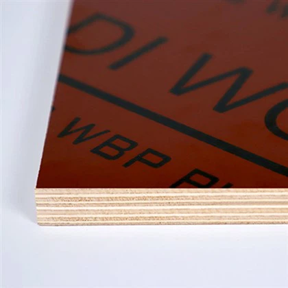 Dadi fim wouj te fè fas plywood